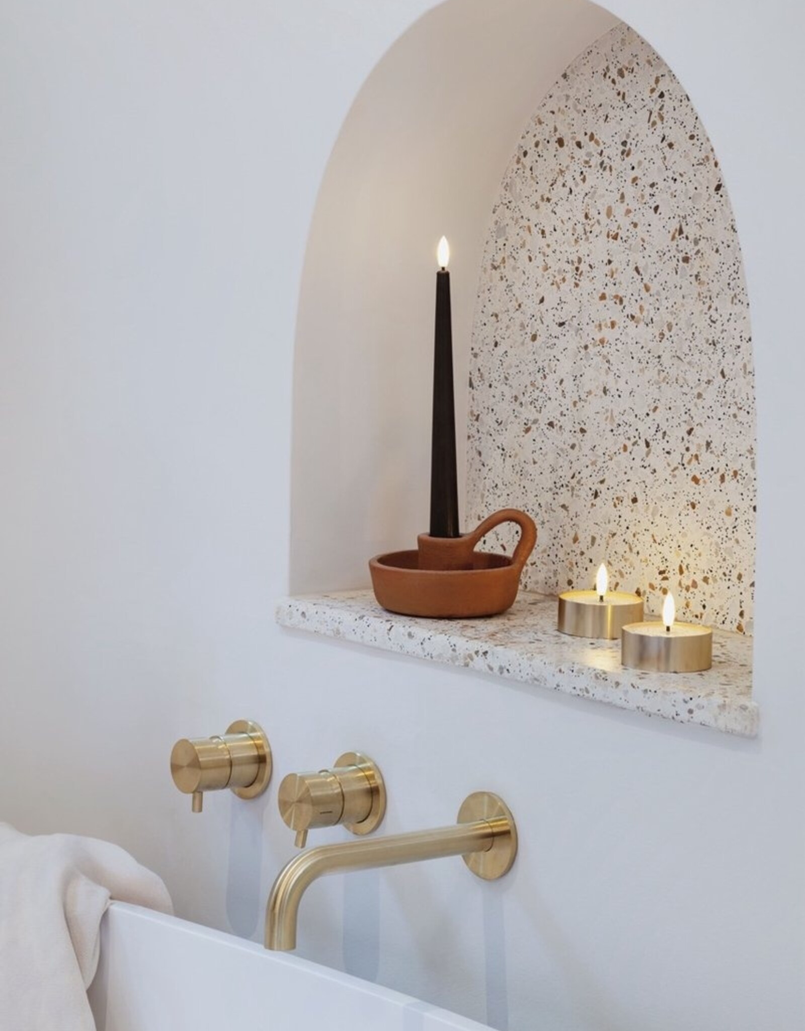 Moods&More MM LED Melted tealight - Metal brass finish, 63x25 mm