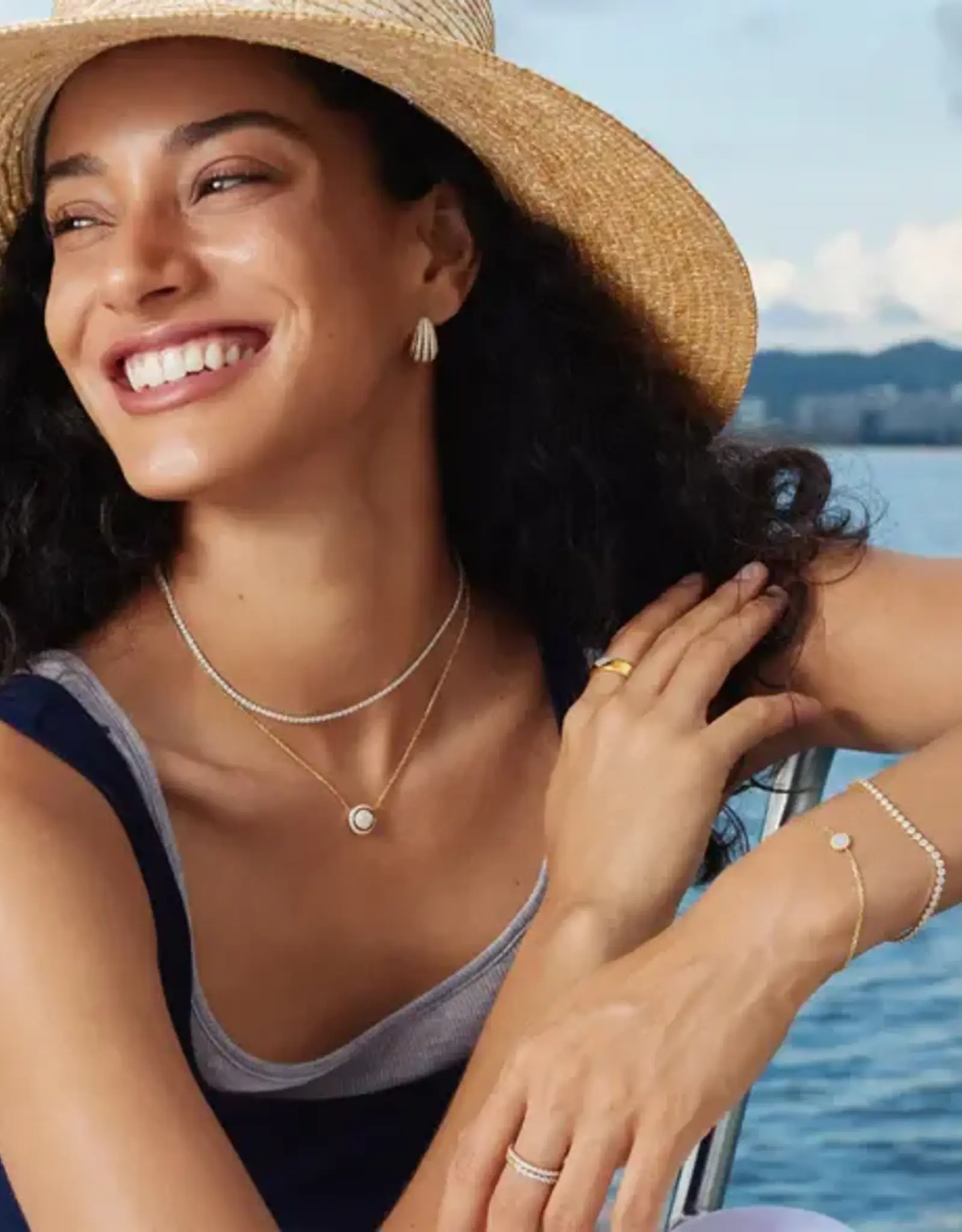 Ania Haie Orbellen - Gold pave shrimp stud hoop