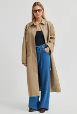 Second female Jas - Effye