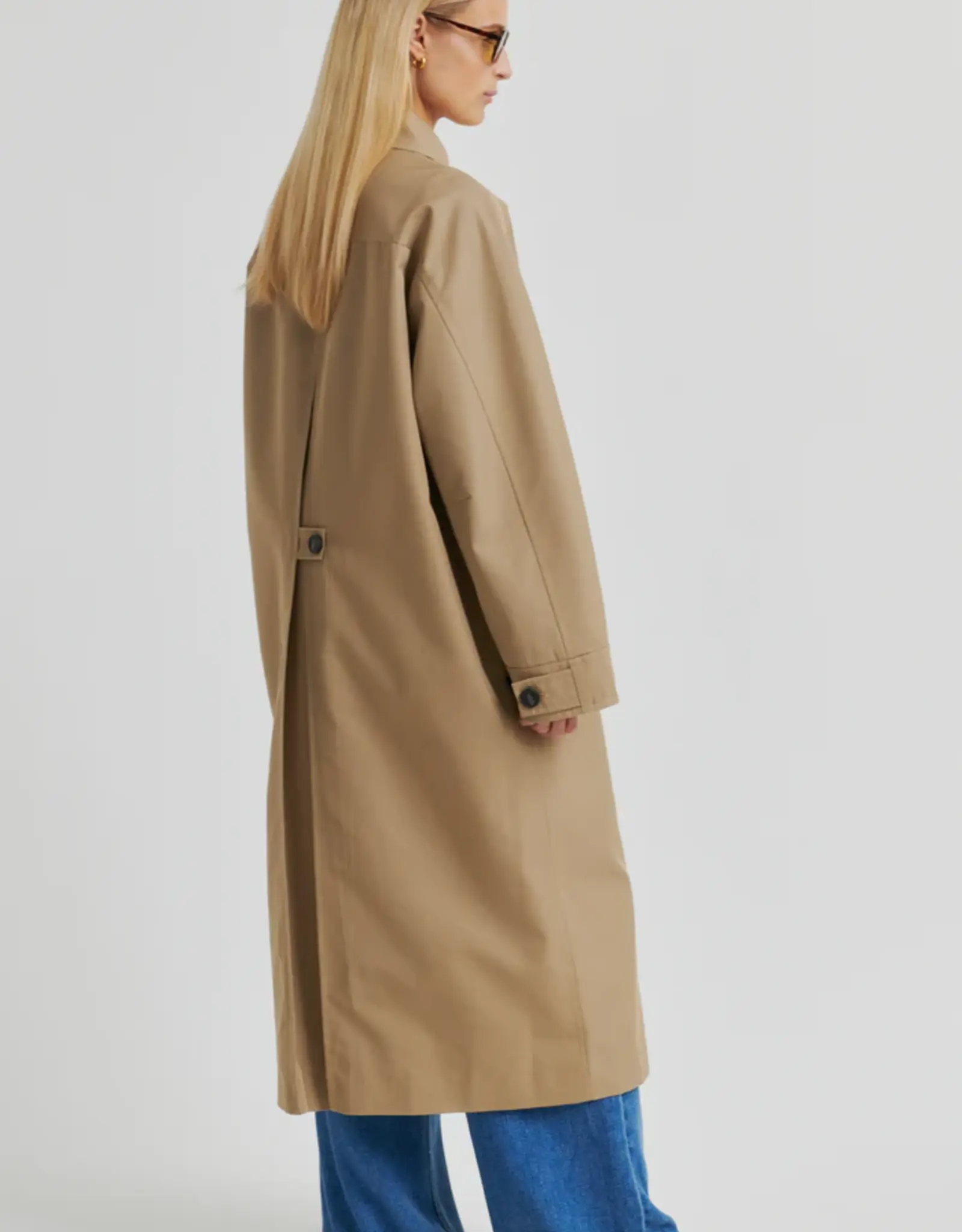 Second female Jas - Effye