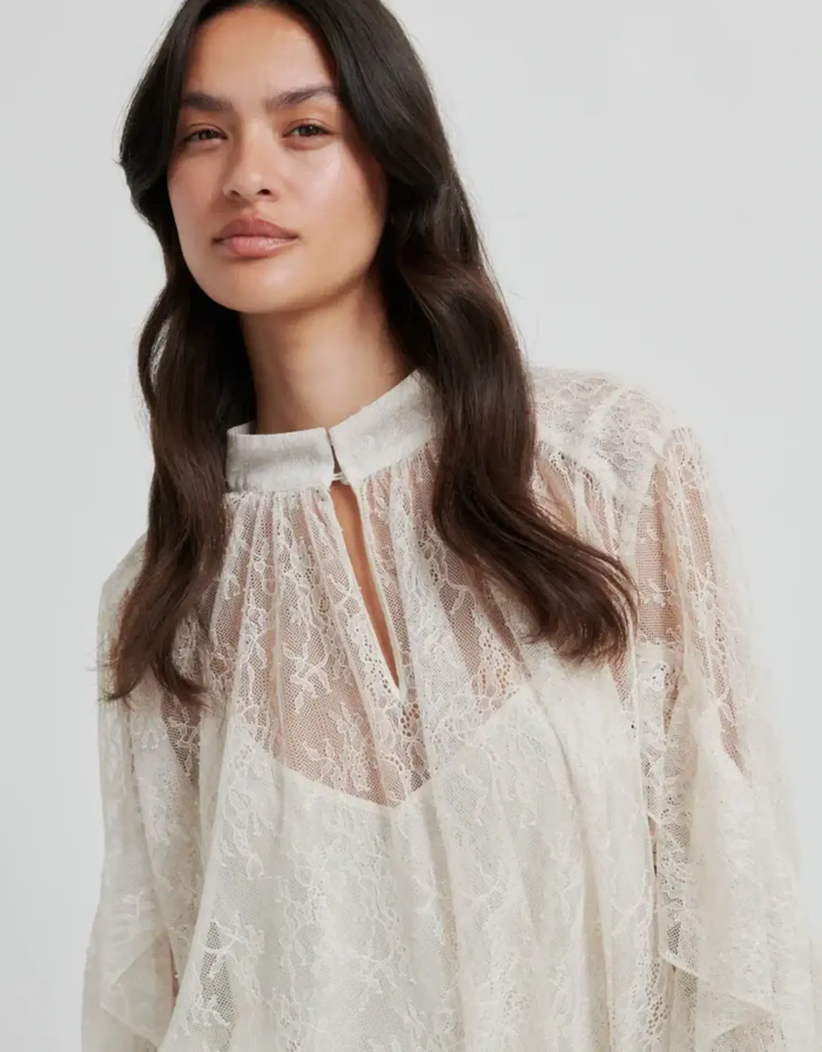 Second female Blouse  - Sybell lace beige S