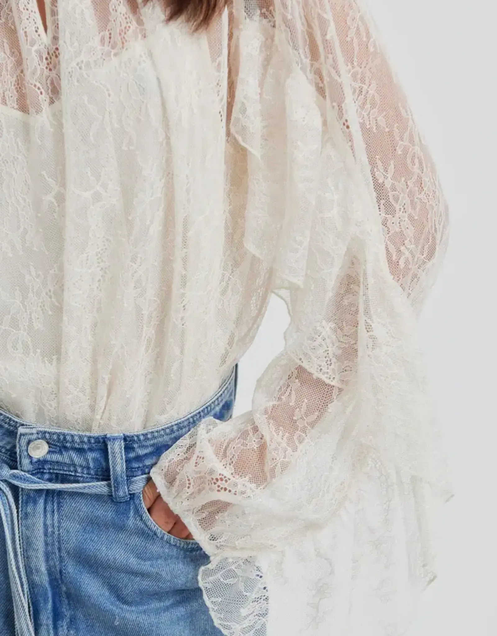 Second female Blouse  - Sybell lace beige M