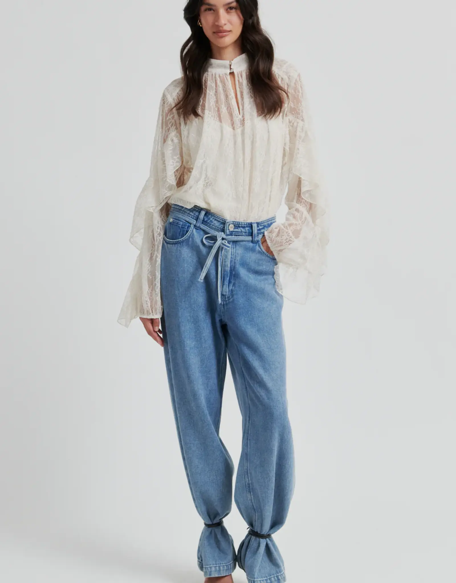 Second female Blouse  - Sybell lace beige