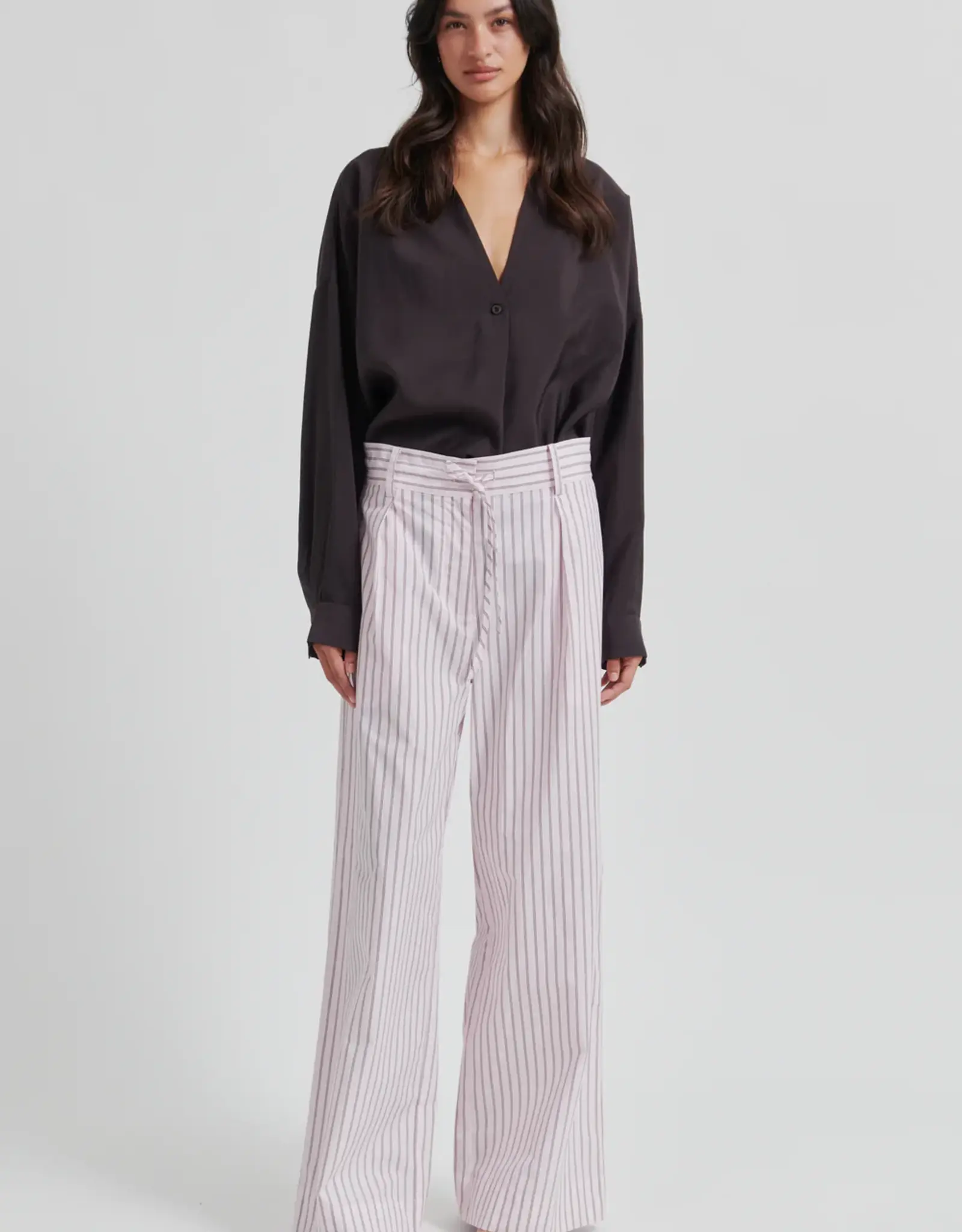 Second Female Blouse - Timeline chocolate