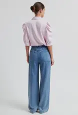 Second female Bloes - Samanta rose