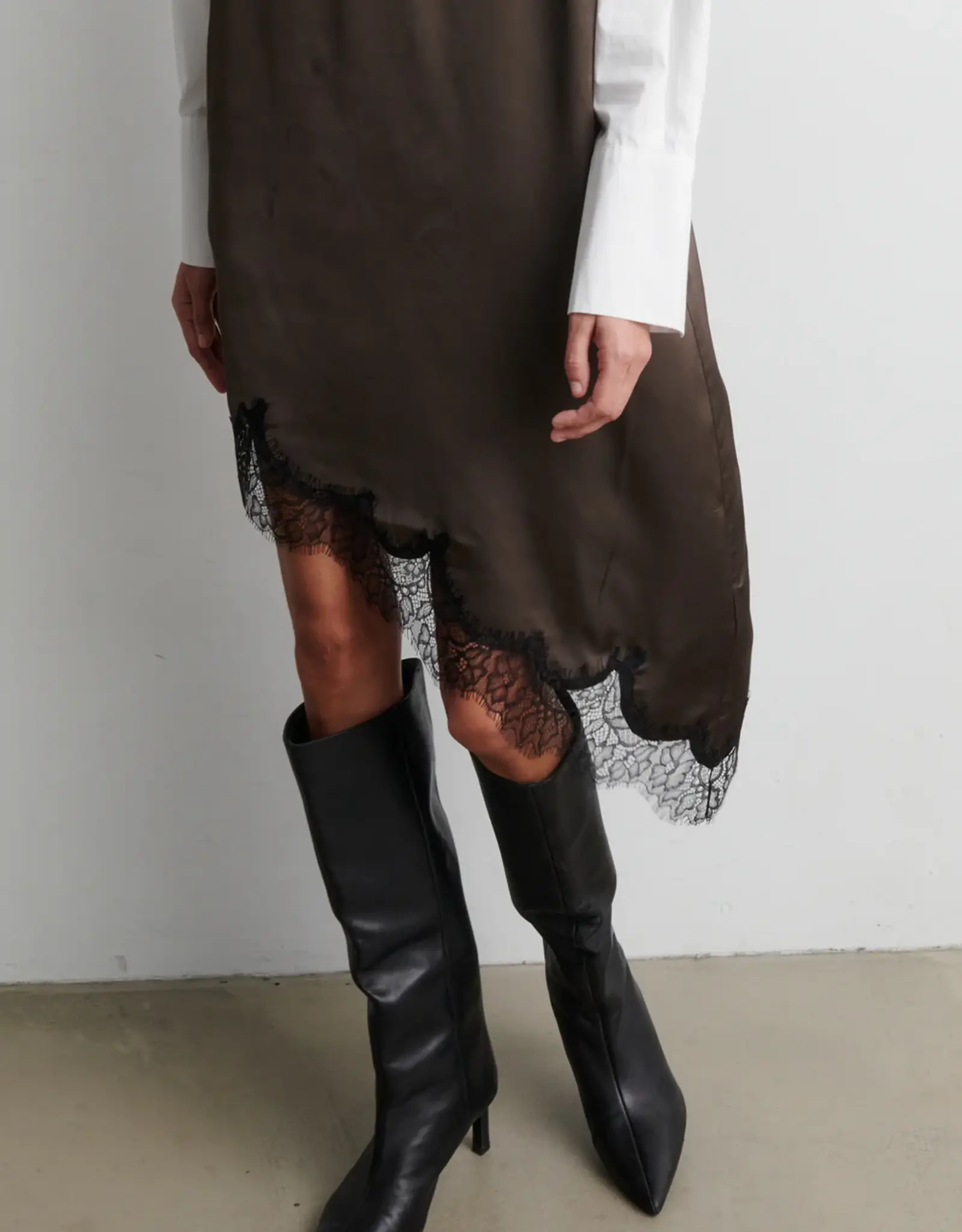 Second Female Kleed - Lacia mini - Wren