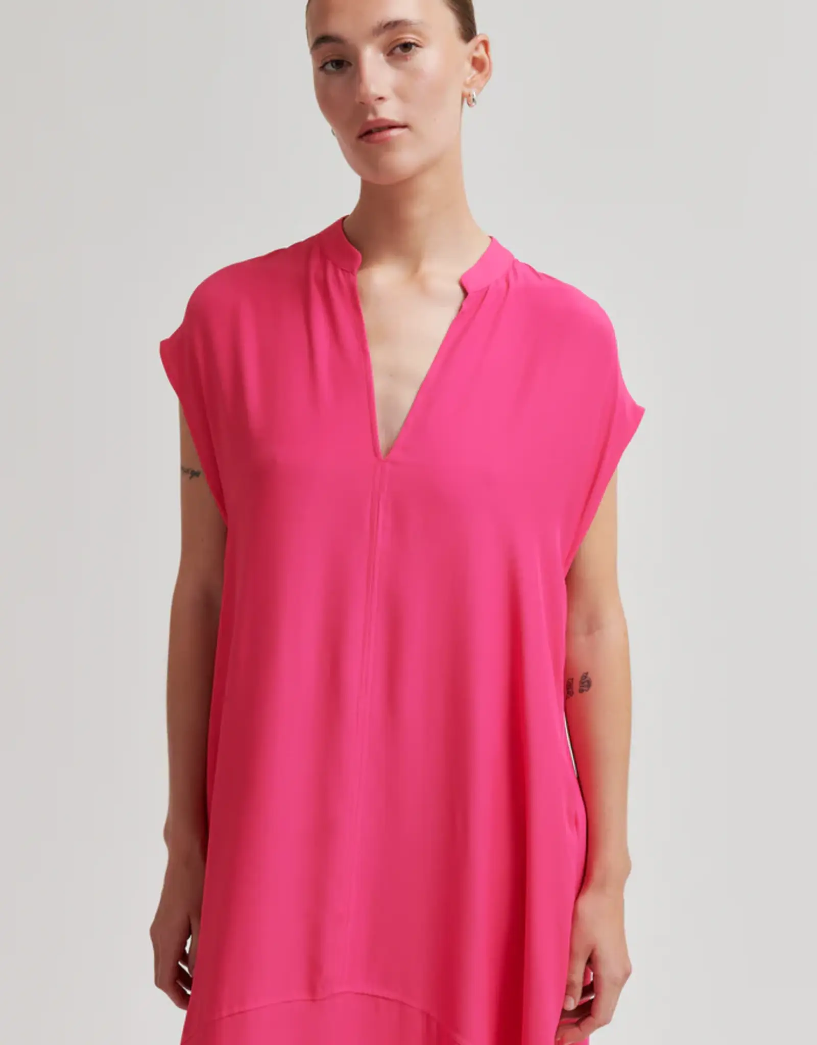 Second Female Kleed - Grenoble raspberry