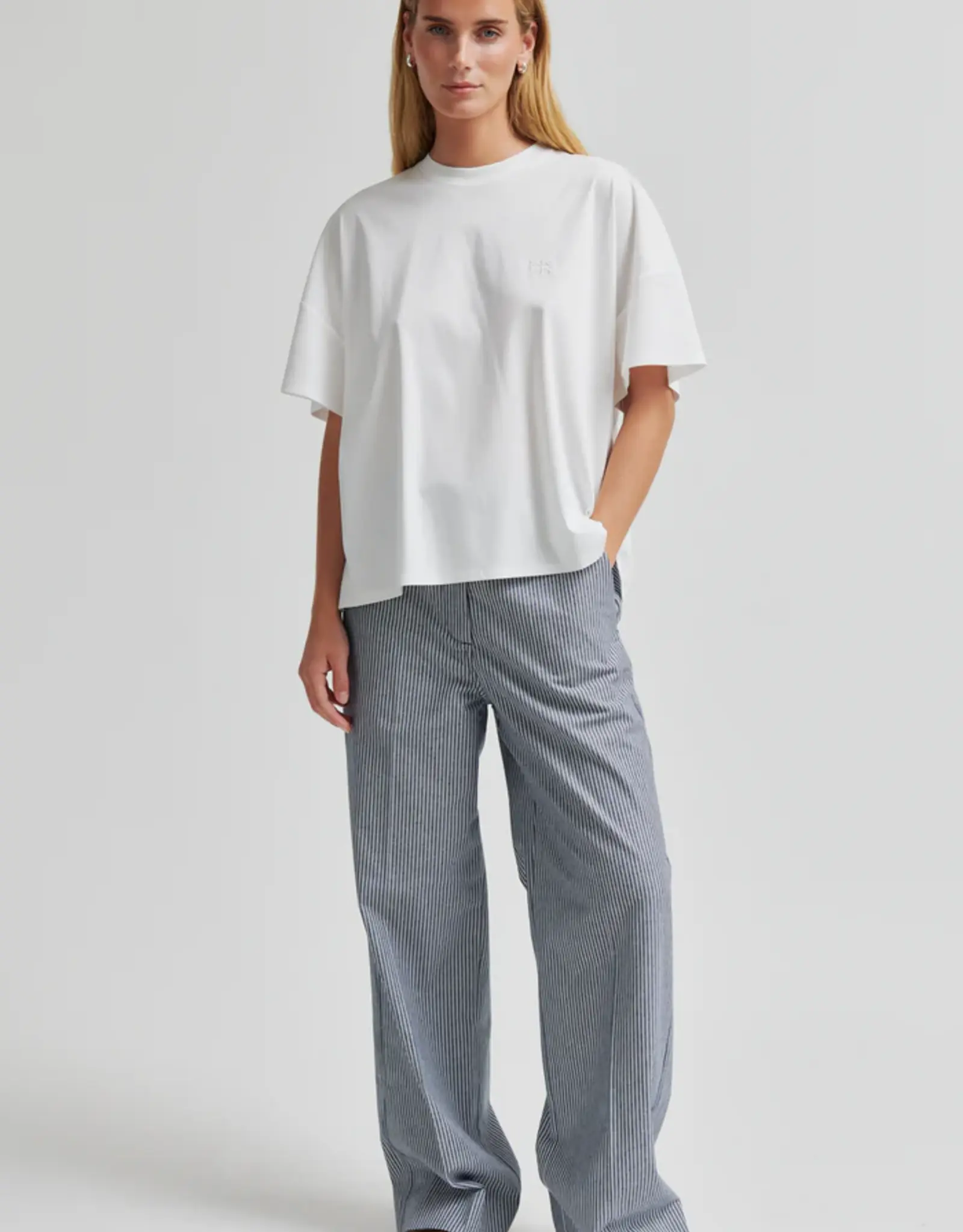 Second Female T - Shirt - Ghita white