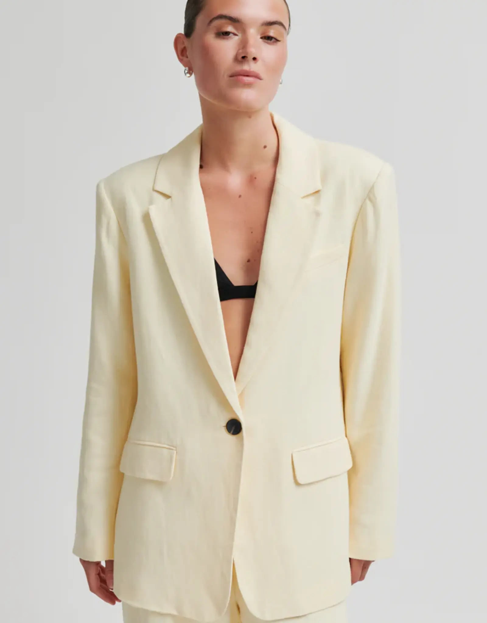 Second Female Blazer - Lino pastelgeel