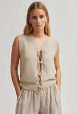 Second Female Top - Amala knit vest