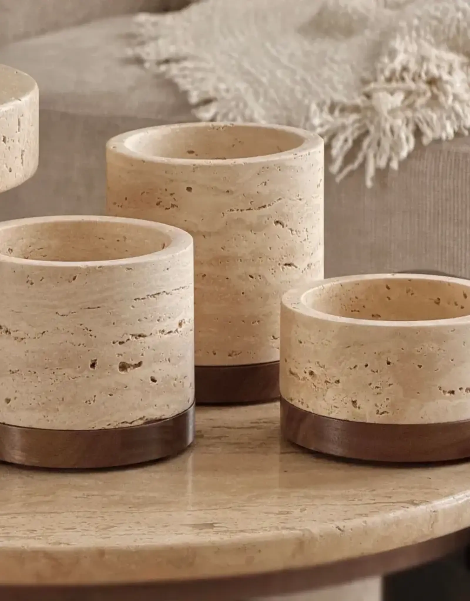 Mooisa Travertine kaarshouder M ø9,5cmx6,5cm incl hout plateau