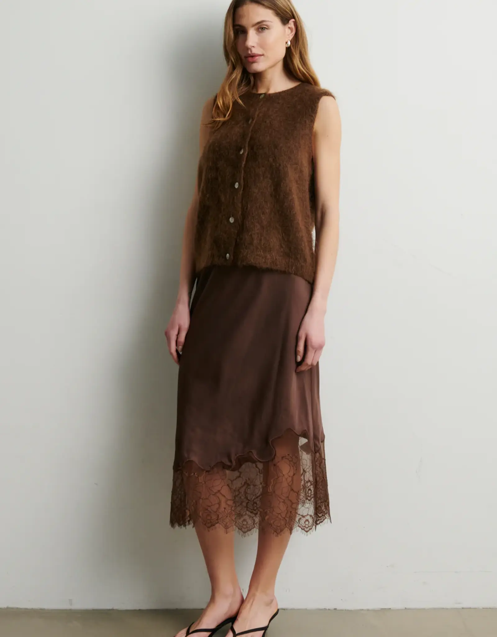 Second Female Rok - Wila lace midi