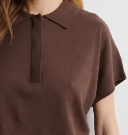 Second Female Polo - Claro bruin