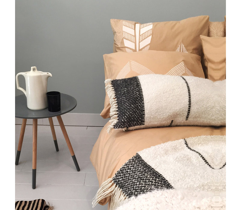 Berber offwhite throw