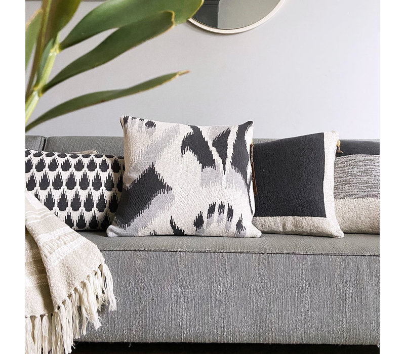 Ikat knitted cushion anthracite (NEW)