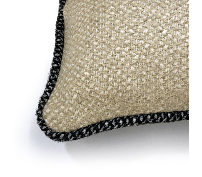 Beige structure recycled wool square cushion (NEW)