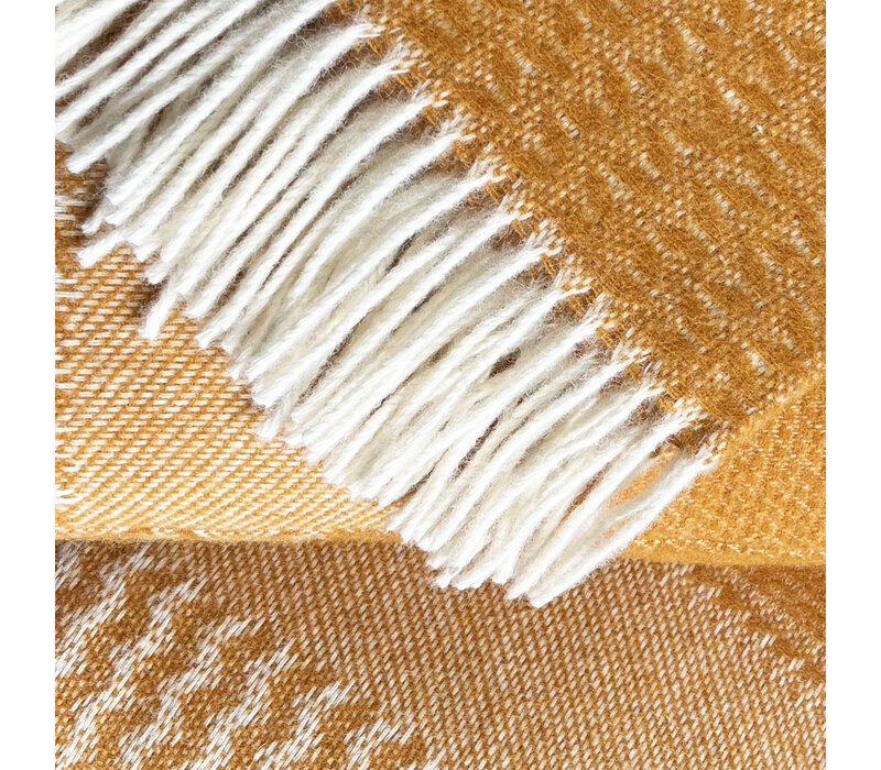 Uptown wool throw ocre