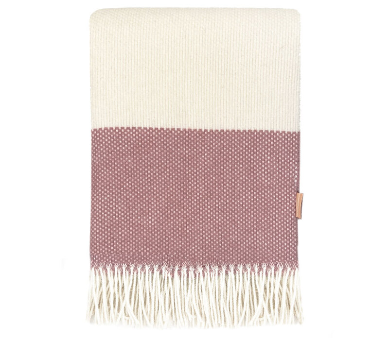 Festivity wool throw dawn pink