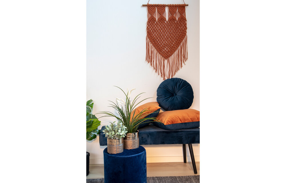 Skiby - Bank in donkerblauw fluweel met zwarte poten