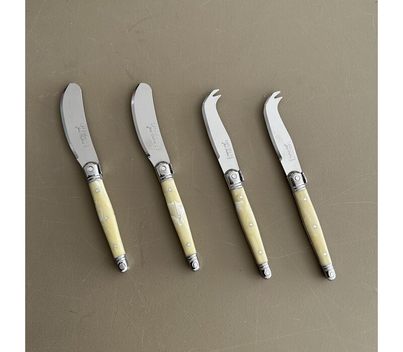 Laguiole Premium 2 Butter Knives & 2 Cheese Knives Light Horn Effect