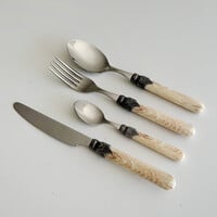 Premium Vintage Besteck 'Timber Mix' mit Holzoptik für 6 Personen - 24-teilig, Edelstahl, Spülmaschinenfest, Elegante Holzbox