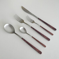Oriental Design 5-teiliges Tafelbesteck aus Akazie