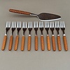 Kom Amsterdam Bali SET Cake server with 11 cake forks brown
