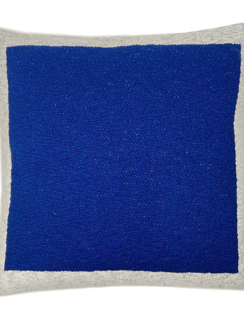 Solid knitted poster cushion blue (NEW)