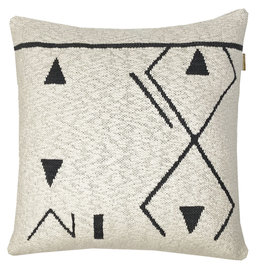 Fantasy line knitted cushion offwhite (NEW)