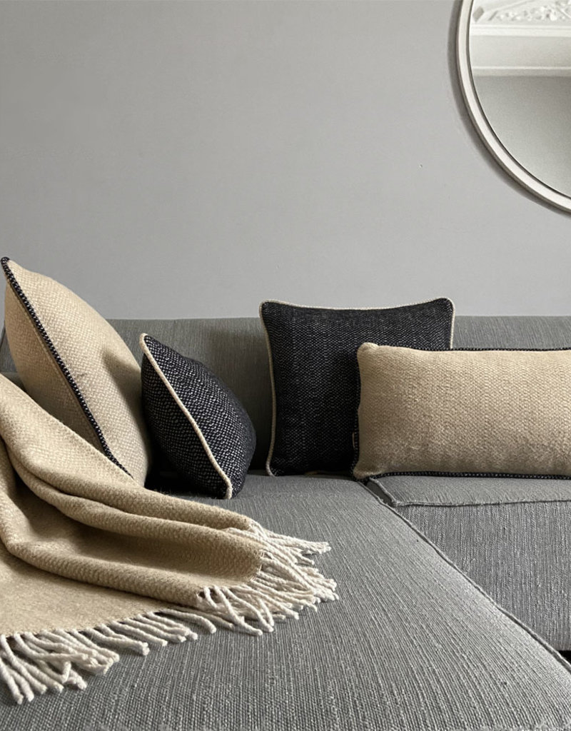 Beige structure recycled wool square cushion (NEW)