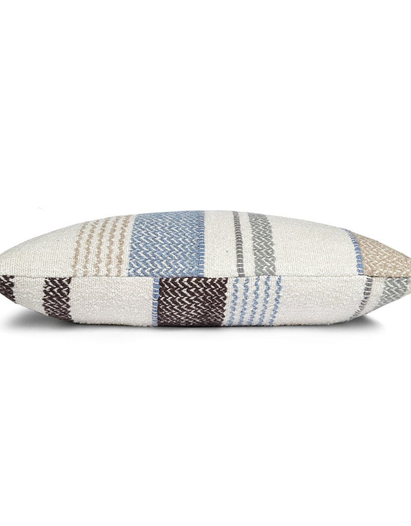 Multicolor seasight boucle cushion