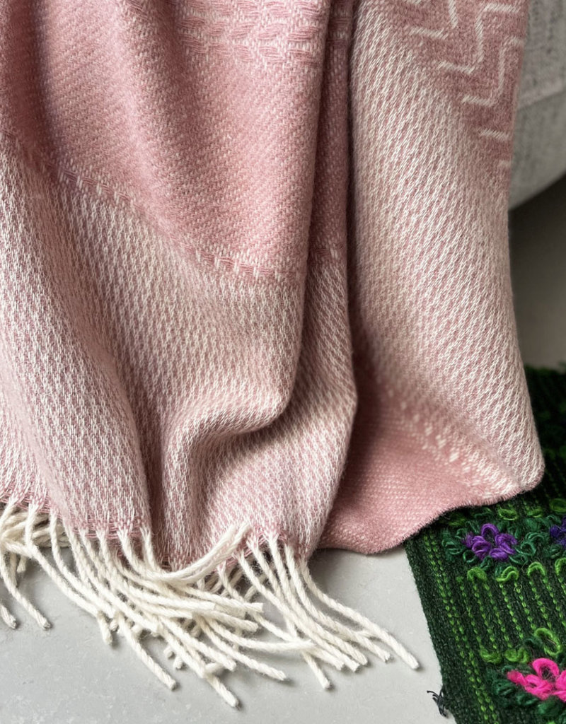 Uptown wool throw pink