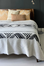 Mochica wool blanket black