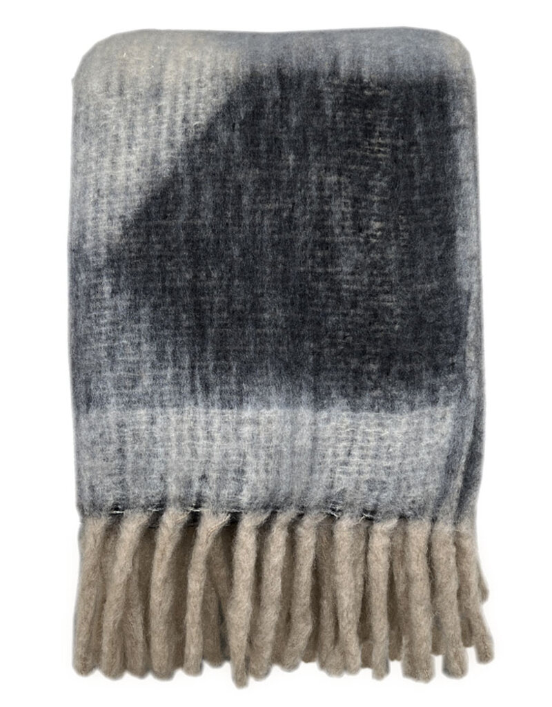 Zapotec soft grey recycled throw