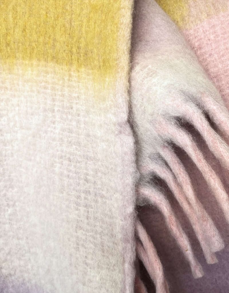 Zapotec soft lilac recycled throw