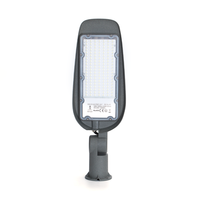LED Straßenlampe 100W - 6500K - IP65 - 10000 Lumen Lumen Beleuchtungonline.de LED Straßenlampe 100W - 6500K - IP65 - 10000 Lumen Lumen