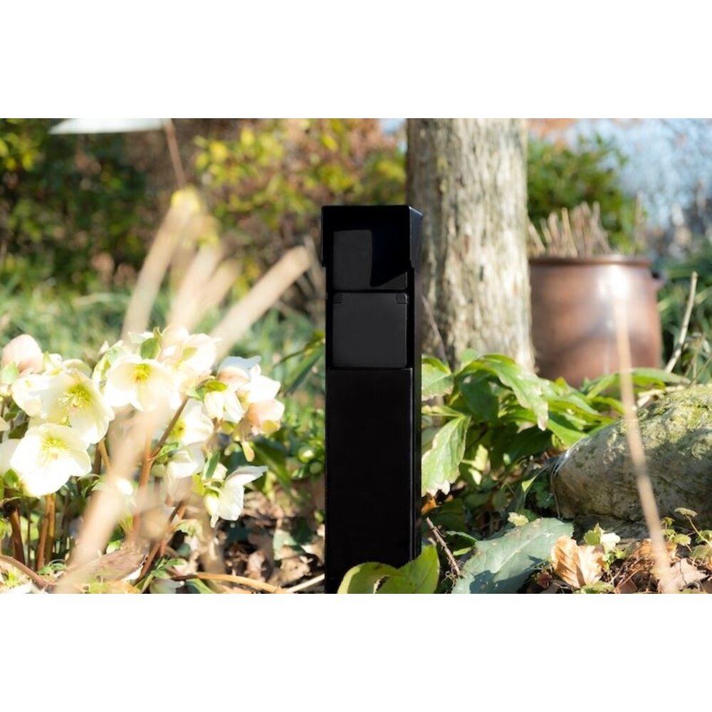 Niko Aussensteckdose Pro+ mit Niko Schaltmaterial - 2 Steckdose – 1 Kabelverschraubung – IP55 - 65cm