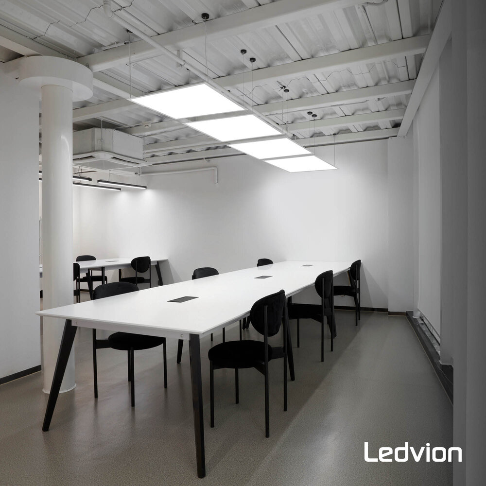 Ledvion LED Panel 60x60 - UGR <19 - 24W - 210 Lm/W - 4000K - 5 Jahre Garantie - Energieeffizienzklasse A - GS-geprüft