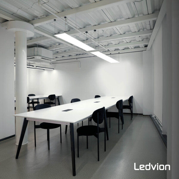 Ledvion LED Panel 120x30 - UGR <19 - 24W - 210 Lm/W - 6500K - 5 Jahre Garantie - Energieeffizienzklasse A