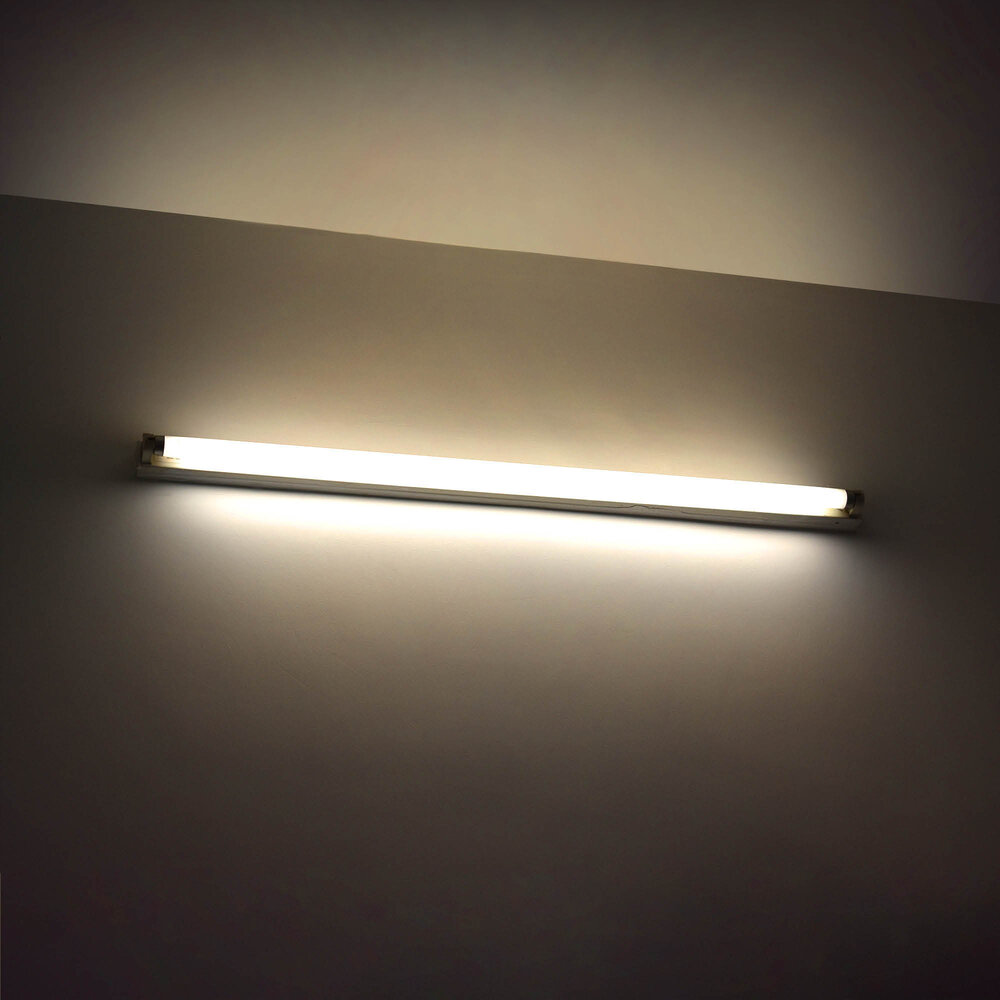 Philips Philips LED Röhre 60 cm - 8W - 3000K - T8 - Master Value (EM/NETZ) - Hohe Leistung
