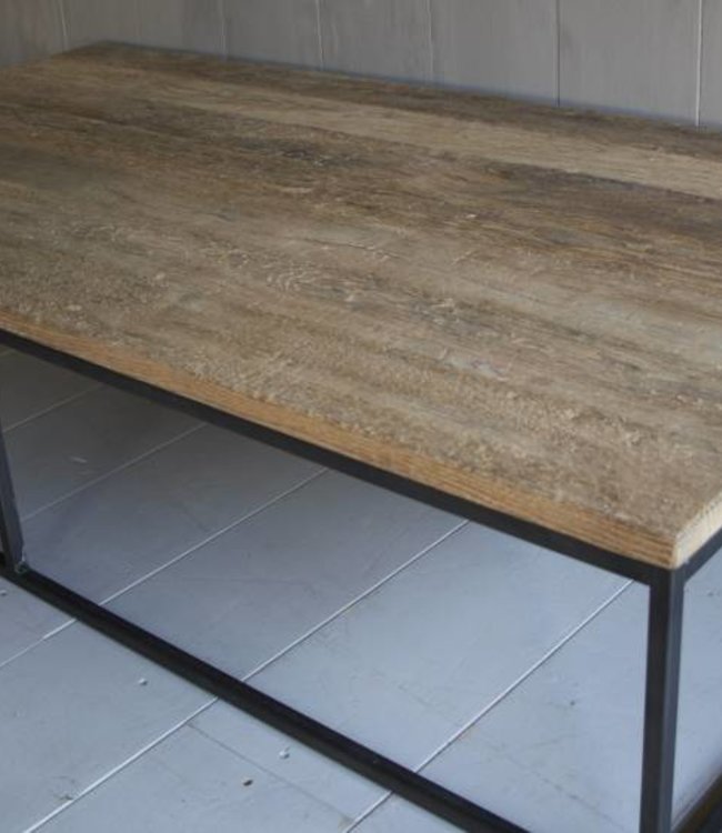 Rene Houtman Salontafel oud eikenhout met ijzeren onderstel 170 cm