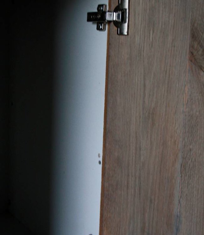 Rene Houtman Badkamermeubel eikenhout met Belgisch hardstenen blad en rivierkom