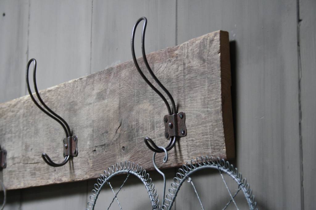 Rene Houtman Brocante oud eikenhouten kapstok met 4 haken 96 cm