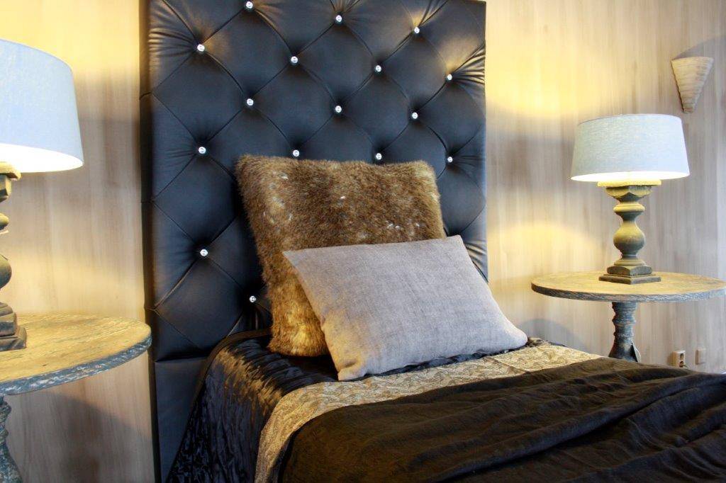 Rene Houtman Castle Boxspring 1 persoons Dakota stof met glazen knopen 120 x 200 cm