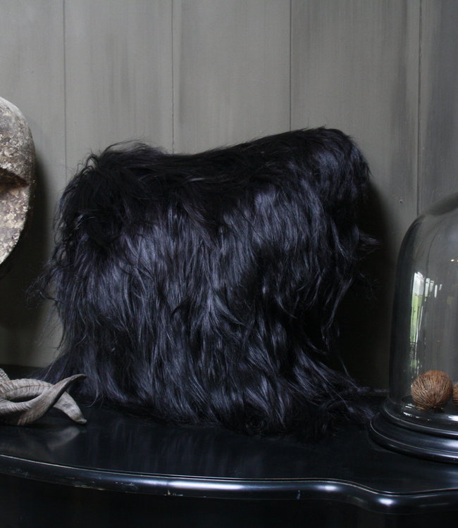 Rene Houtman Kussen Geitenvacht Long Hair Charcoal 50 x 50