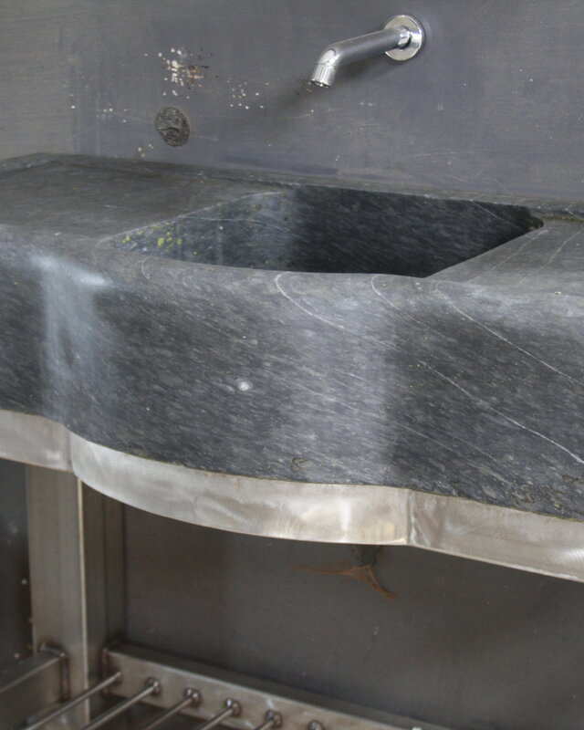 Rene Houtman Badkamermeubel RVS + Belgisch hardstenen blad 130 cm