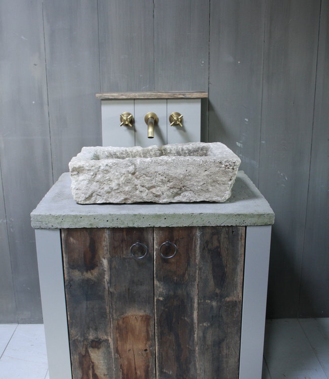 Rene Houtman Badkamermeubelset oud eikenhout met stenen trog en complete pompstraat
