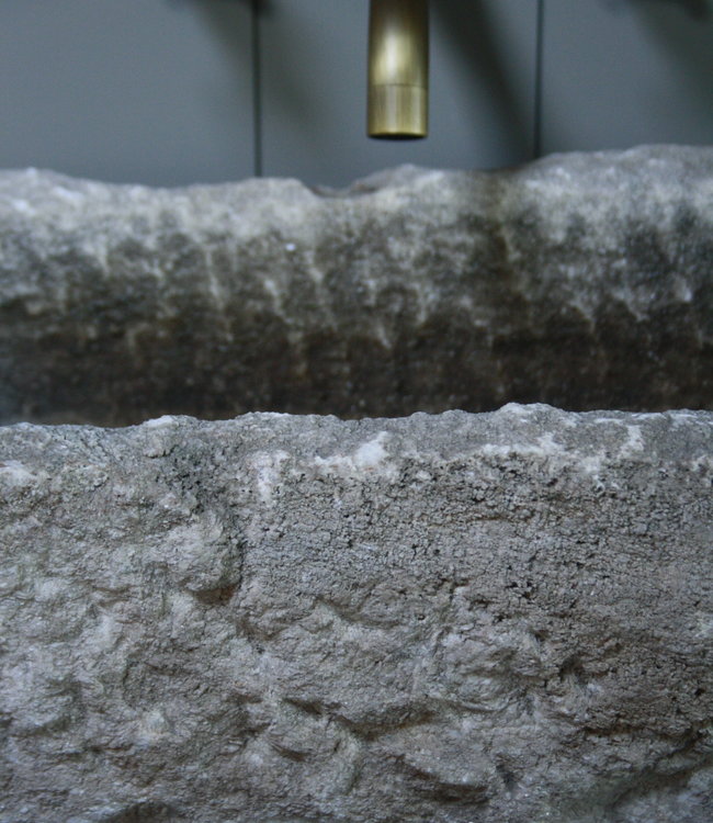 Rene Houtman Badkamermeubelset oud eikenhout met stenen trog en complete pompstraat