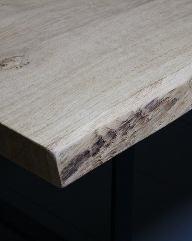 Rene Houtman Eikenhouten salontafel met ijzeren onderstel 250 cm