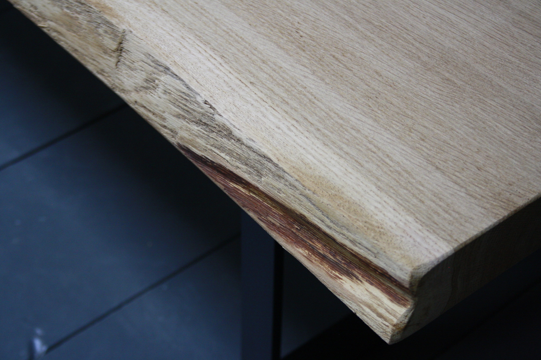 Rene Houtman Eikenhouten salontafel met ijzeren onderstel 250 cm
